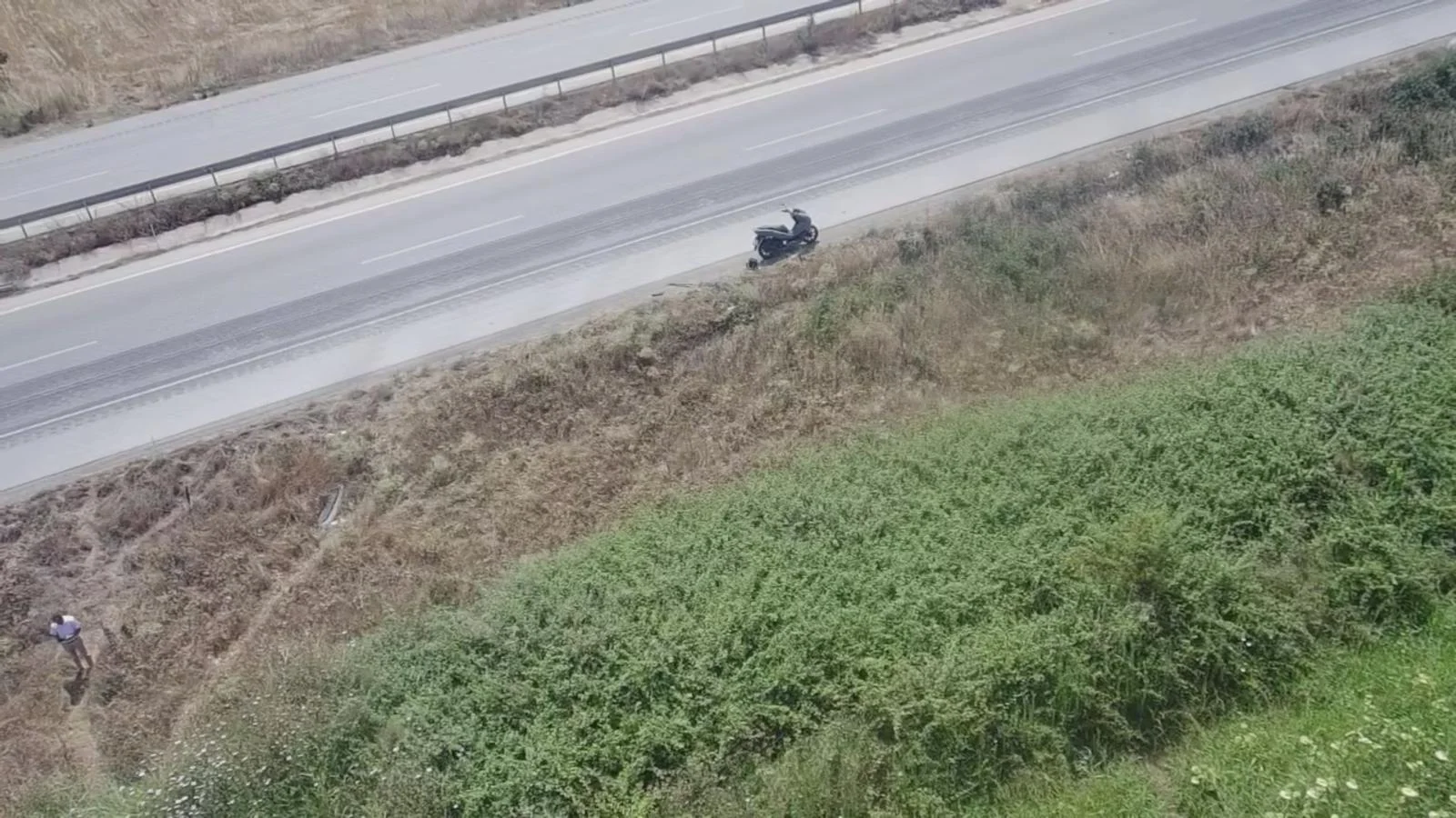 Erbaa tepe kışla D100 karayolu üzerinde 7317 m2 satılık tarla - Resim 4