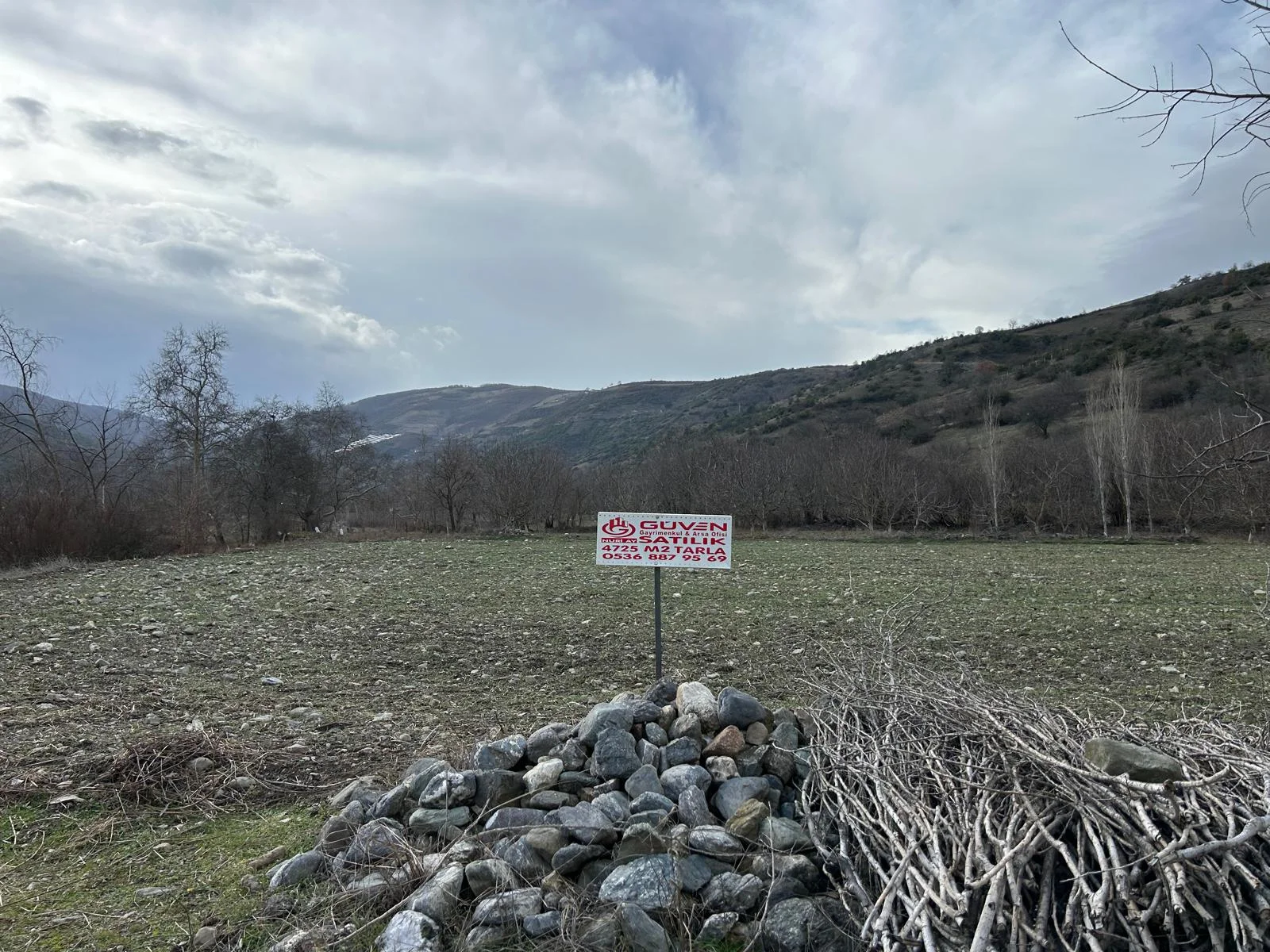 Erbaa Koçak mahallesinde    4725 m2 satılık tarla - Resim 8