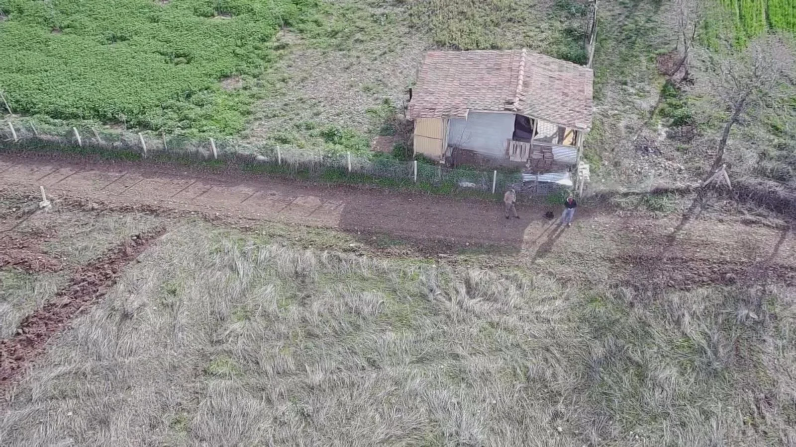 EVYABA MAHALLESİ YENİ HASTAHANE ÜSTÜNDE SATLIK 1600M2 TARLA - Resim 18